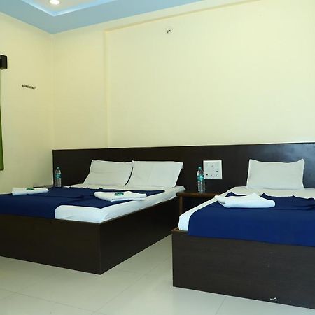Sai Madhavi Palace Hotel Shirdi Ngoại thất bức ảnh