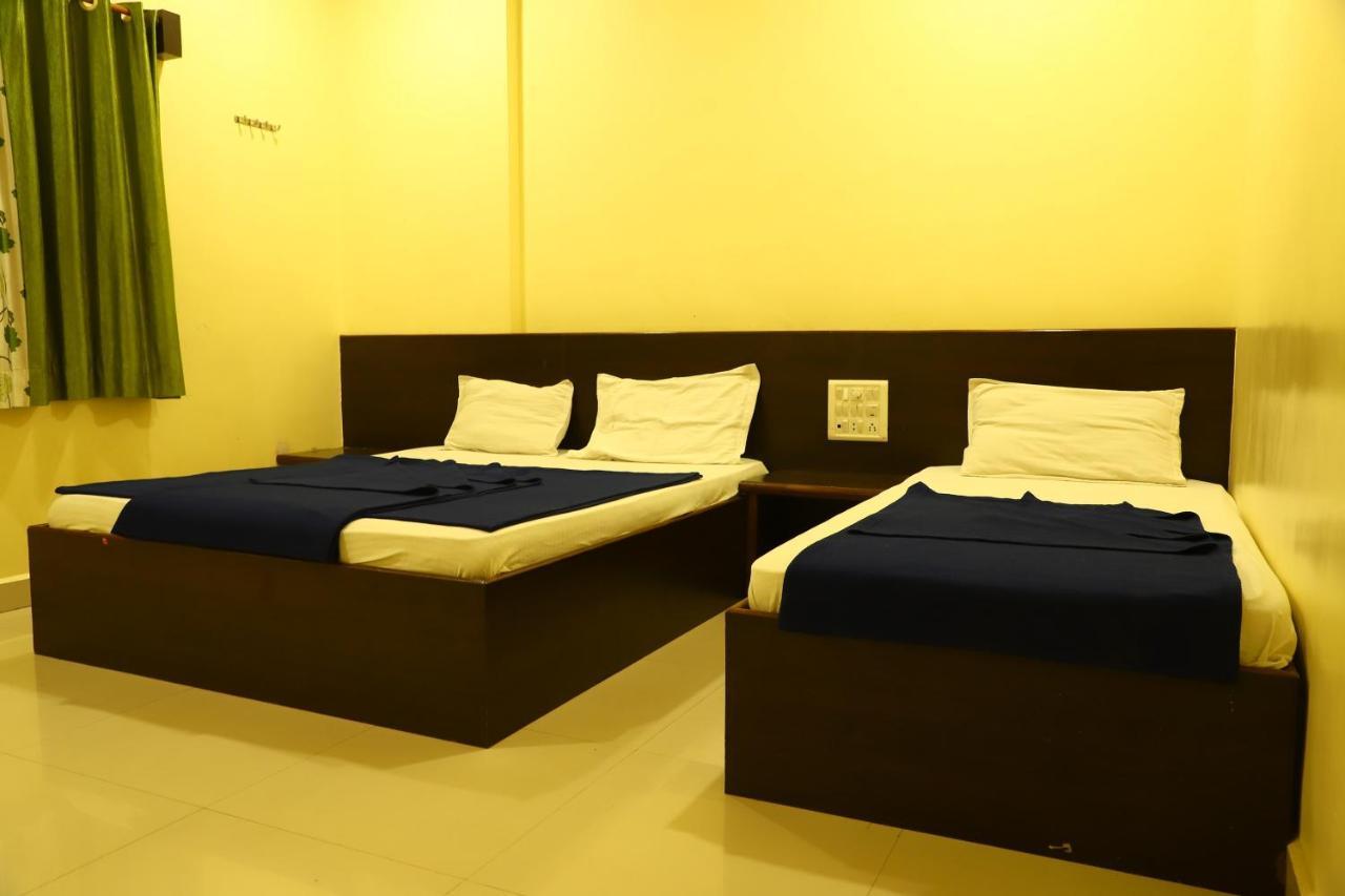 Sai Madhavi Palace Hotel Shirdi Ngoại thất bức ảnh