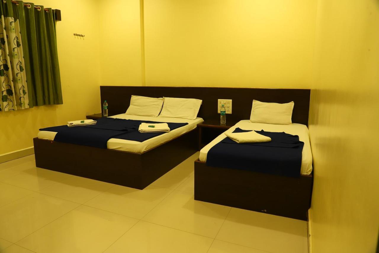 Sai Madhavi Palace Hotel Shirdi Ngoại thất bức ảnh